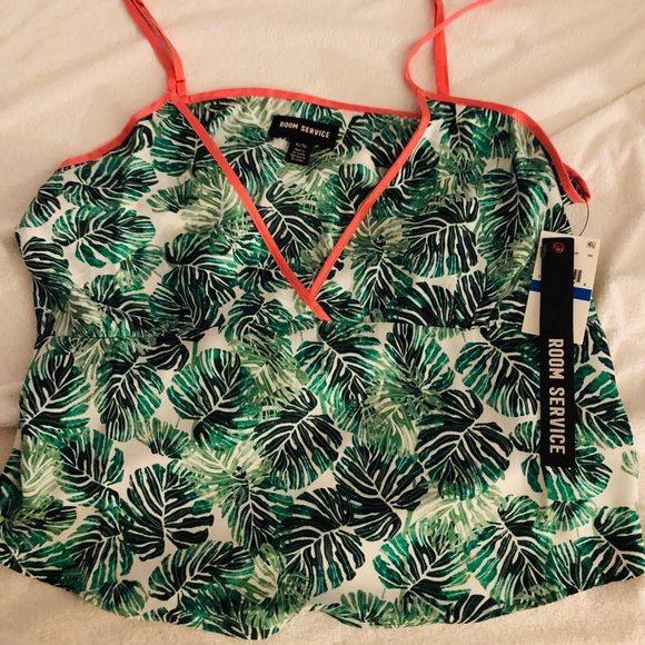 Room Service Cropped Satin Camisole. S,M,XL - Picture 3 of 5